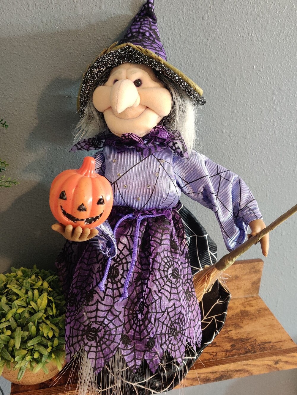 As Is Doesn't Work Vintage Fiber Optic Light Up Halloween Witch 2001 Kid America